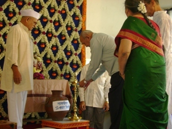 Opening with lighting the lamp